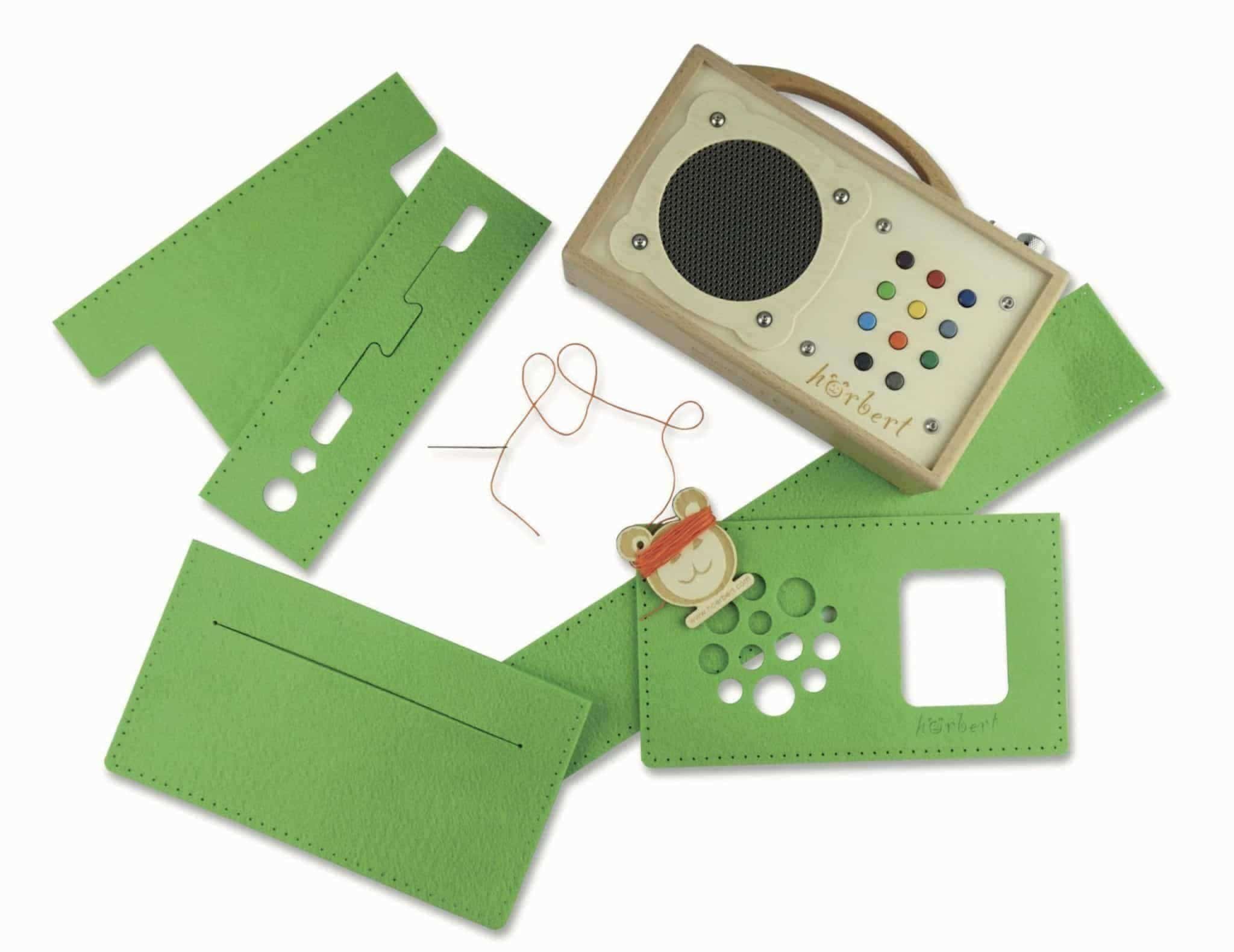 Sewing kit for a hörbert felt bag